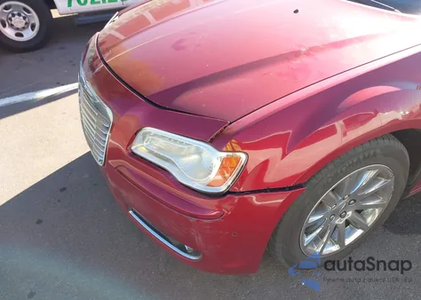 2013 Chrysler 300C z USA, uszkodzony, nr VIN 2C3CCAEGXDH612146